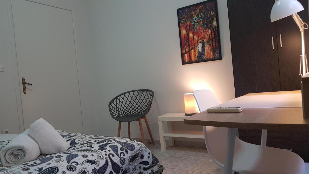 Palette Apartment Bamboo - Athens Center, 6 Bd, 3 Bath Exteriör bild