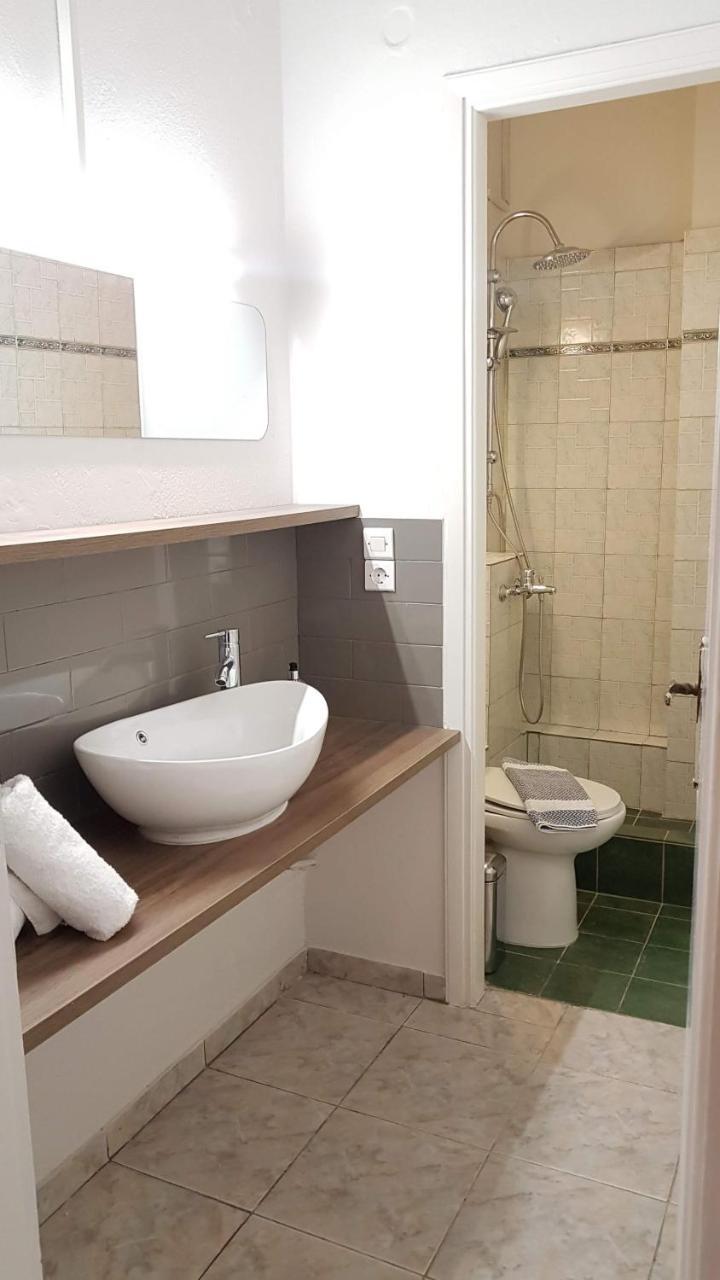 Palette Apartment Bamboo - Athens Center, 6 Bd, 3 Bath Exteriör bild